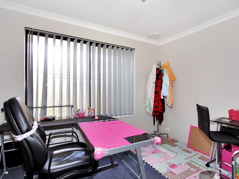 169 Shreeve Road, Canning Vale WA 6155