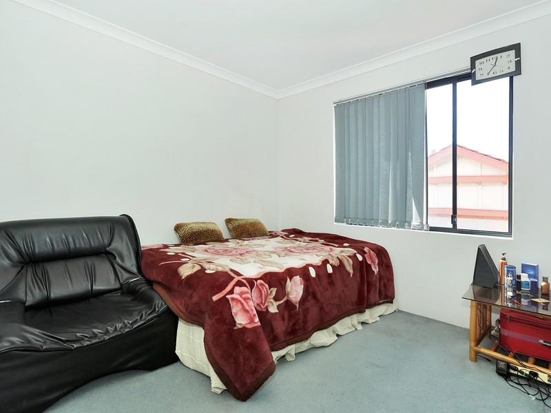 5/1 Ravenswood Drive, Nollamara WA 6061