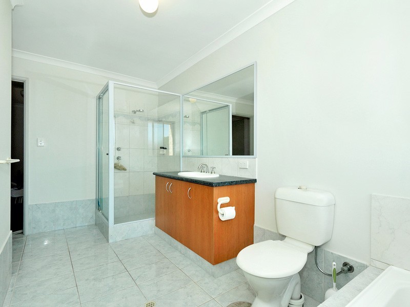 5/1 Ravenswood Drive, Nollamara WA 6061