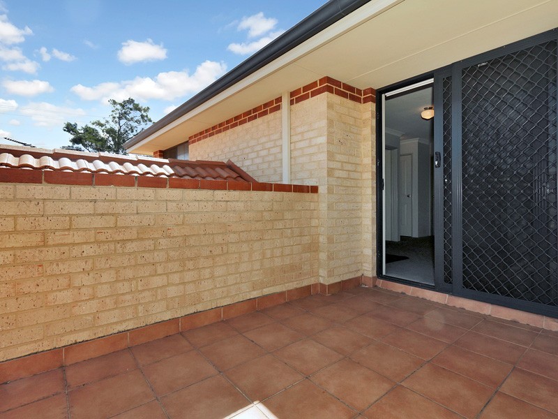 5/1 Ravenswood Drive, Nollamara WA 6061