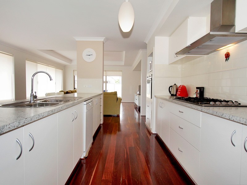 52 Coulterhand Circle, Byford WA 6122