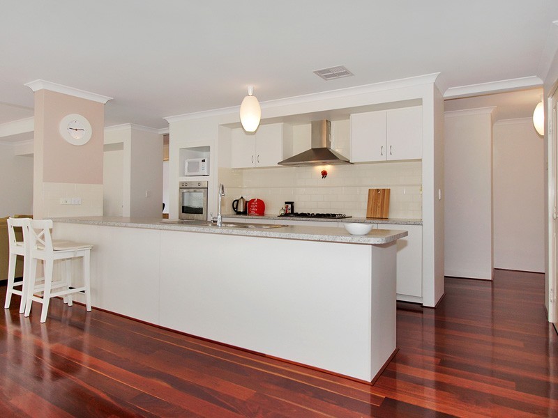 52 Coulterhand Circle, Byford WA 6122