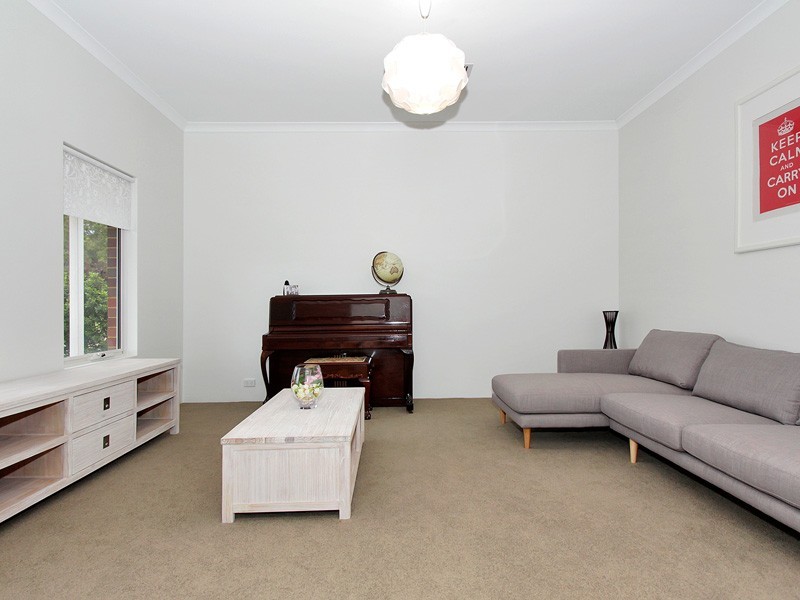 52 Coulterhand Circle, Byford WA 6122