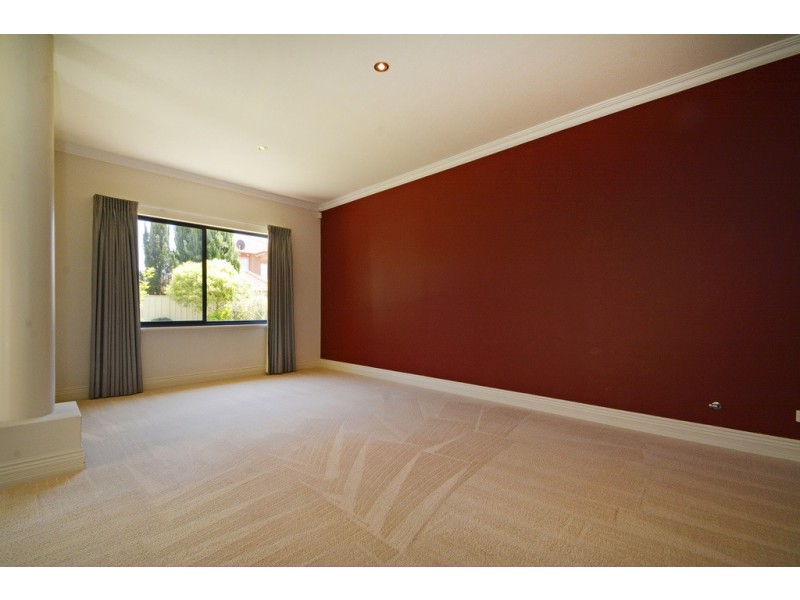 7 Huron Lane, Dianella WA 6059