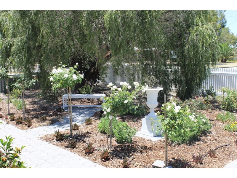 61a Thornlie Avenue, Thornlie WA 6108