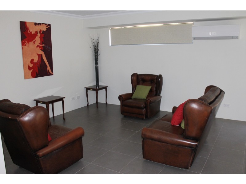 61b Thornlie Avenue, Thornlie WA 6108