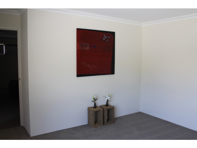 61b Thornlie Avenue, Thornlie WA 6108