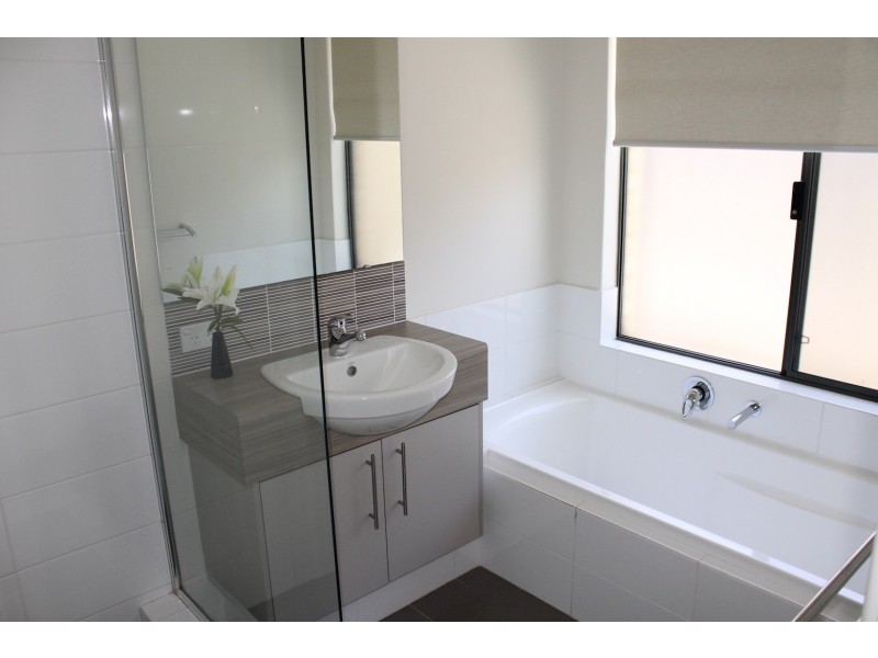 61b Thornlie Avenue, Thornlie WA 6108