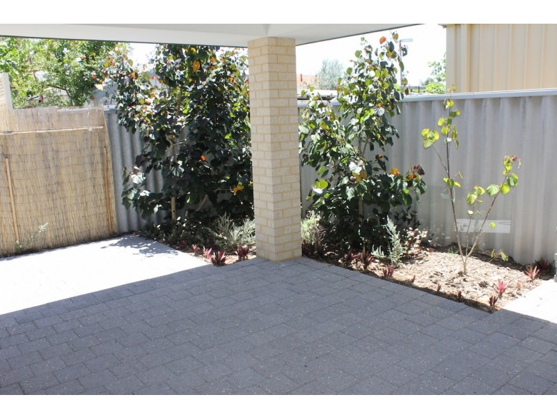 61b Thornlie Avenue, Thornlie WA 6108