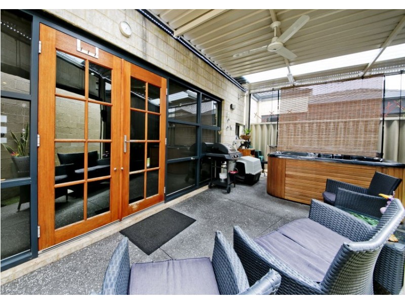 2a Mayfield Street, Westminster WA 6061