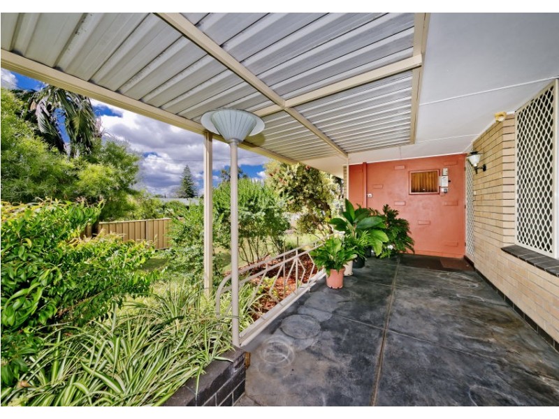 21 Lyndhurst Street, Dianella WA 6059