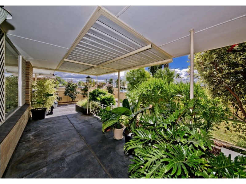 21 Lyndhurst Street, Dianella WA 6059