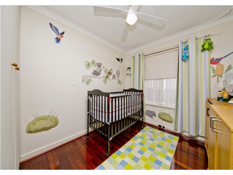 21 Lyndhurst Street, Dianella WA 6059