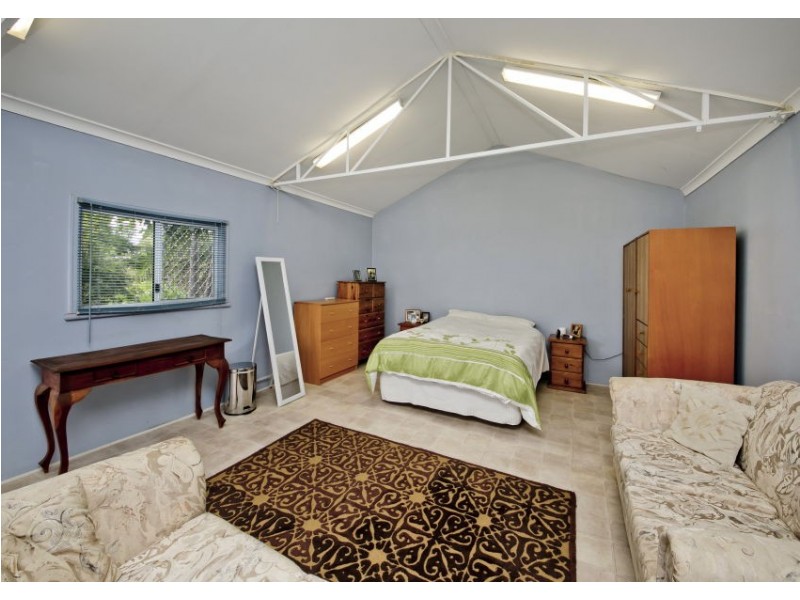 21 Lyndhurst Street, Dianella WA 6059