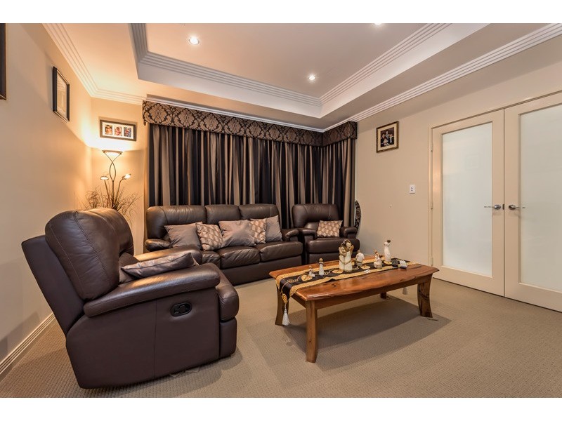 21 Sutherland Avenue, Dianella WA 6059