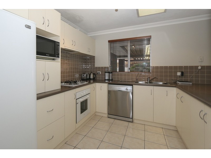 16 Rushbrook Way, Thornlie WA 6108