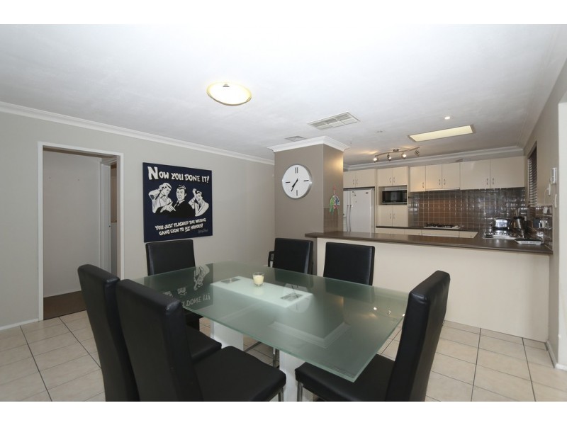 16 Rushbrook Way, Thornlie WA 6108