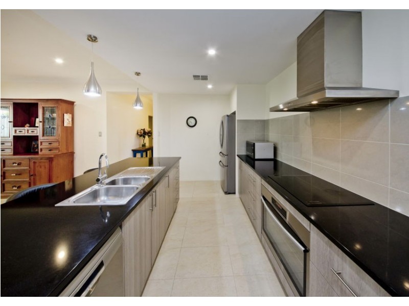 39 Shannon Road, Dianella WA 6059