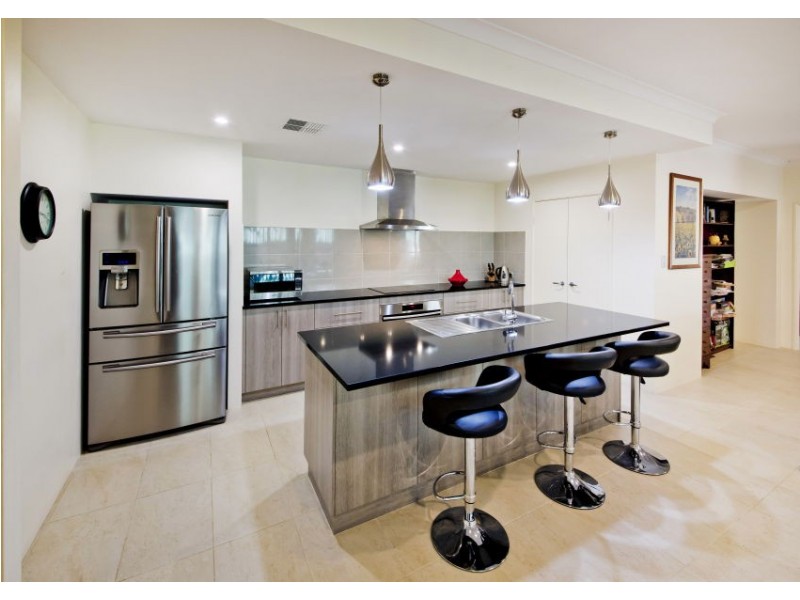 39 Shannon Road, Dianella WA 6059