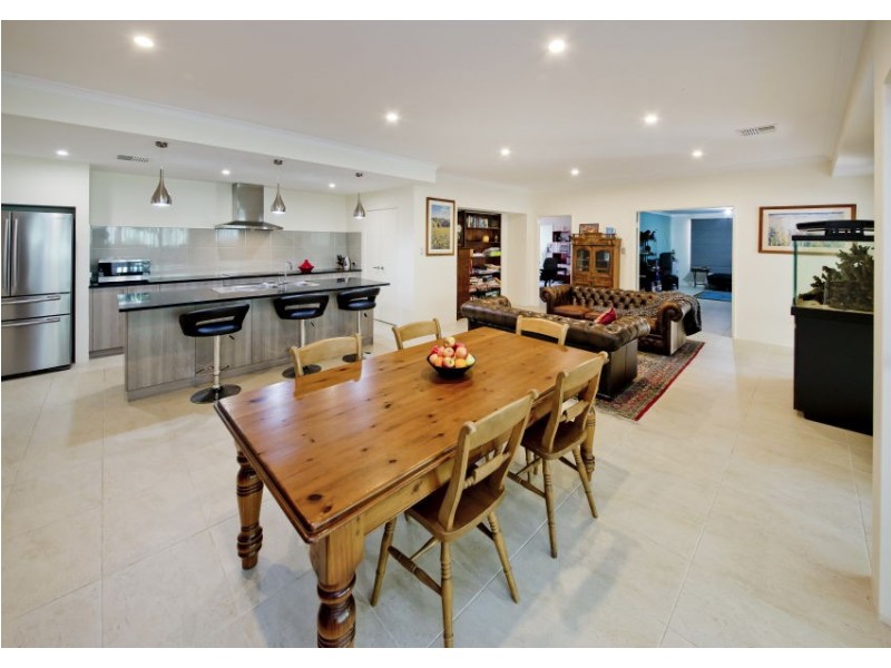 39 Shannon Road, Dianella WA 6059