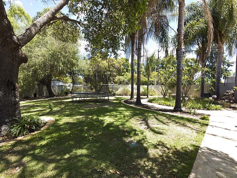 48 Alciston Way, Huntingdale WA 6110