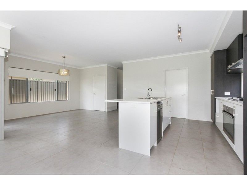 9 Braddock Lane, Caversham WA 6055