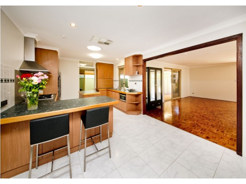 7 Niger Place, Beechboro WA 6063