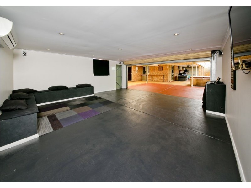 7 Niger Place, Beechboro WA 6063