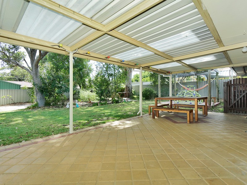 35 Rosekelly Road, Gosnells WA 6110