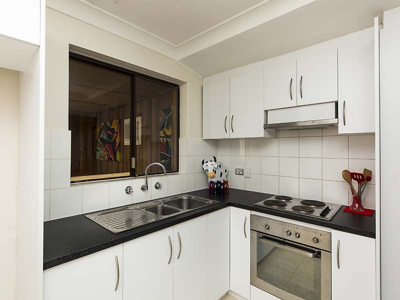 19 Chevalier Way, Thornlie WA 6108