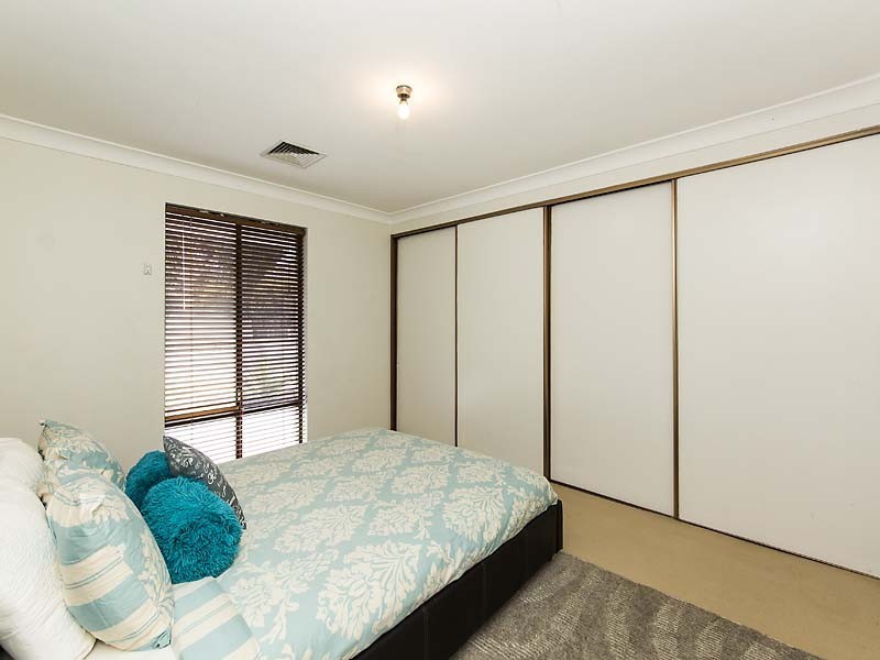 19 Chevalier Way, Thornlie WA 6108