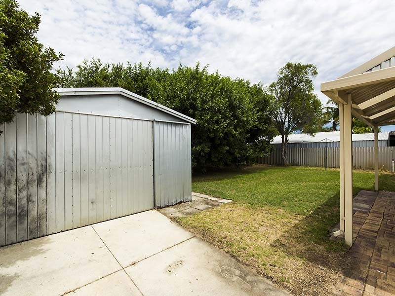 19 Chevalier Way, Thornlie WA 6108