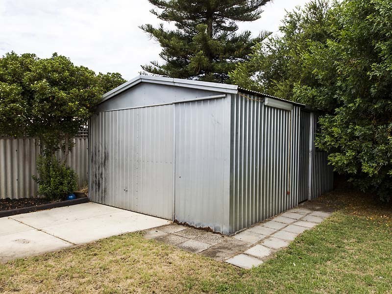 19 Chevalier Way, Thornlie WA 6108