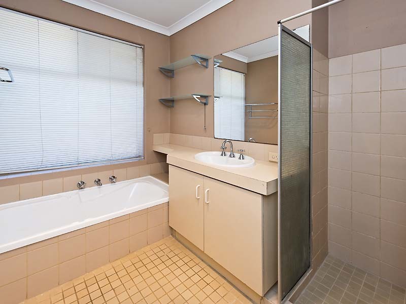 12/99 Stafford Road, Kenwick WA 6107