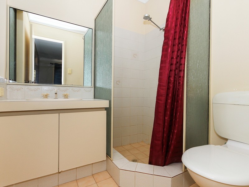 16 Cocos Grove, Kiara WA 6054