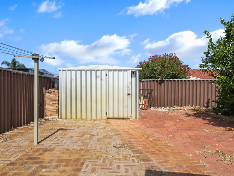 16 Cocos Grove, Kiara WA 6054