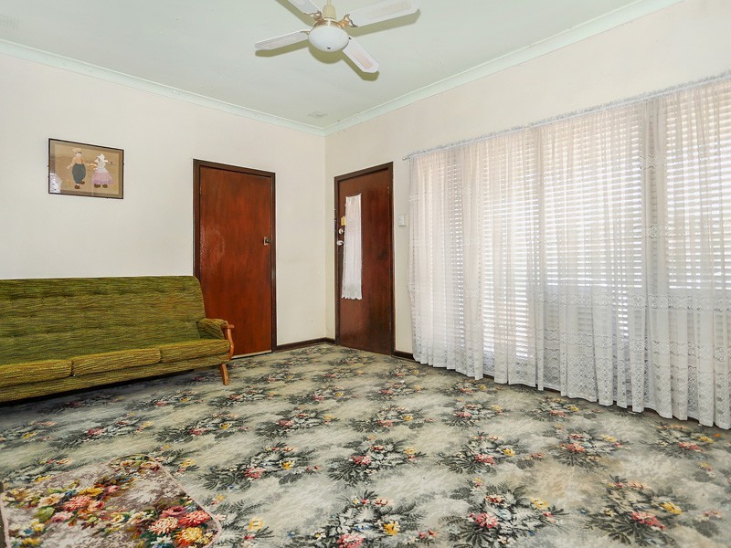 12 Tassell Street, Embleton WA 6062