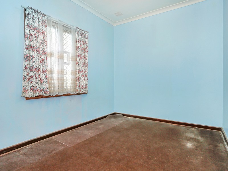 12 Tassell Street, Embleton WA 6062