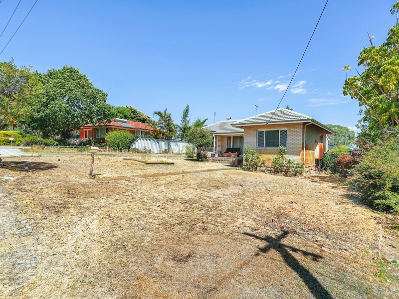 12 Tassell Street, Embleton WA 6062