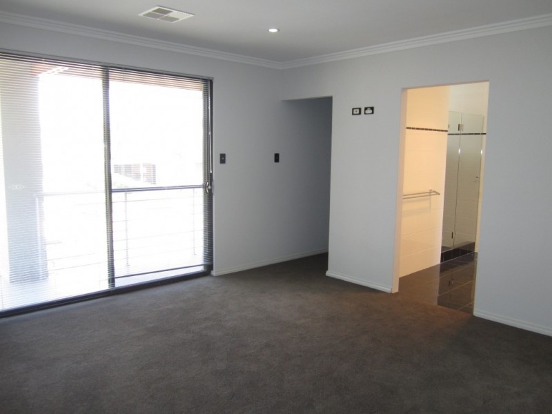 2B Wilde street, Embleton WA 6062