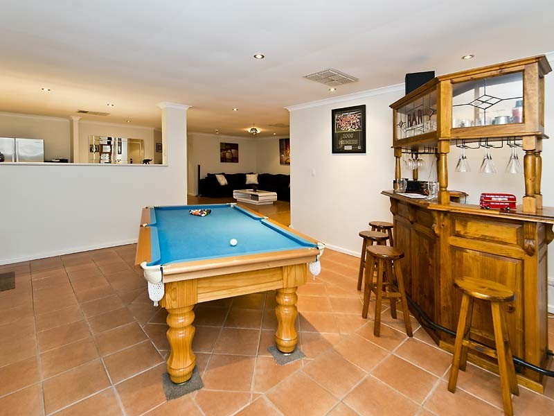 2 Cheyne Close, Thornlie WA 6108