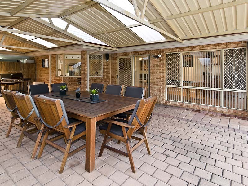 2 Cheyne Close, Thornlie WA 6108