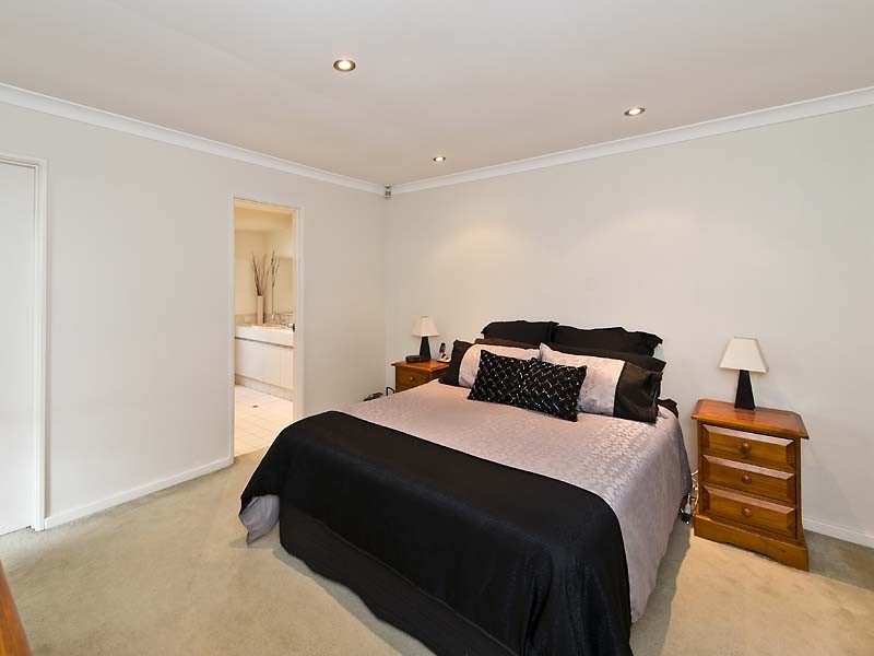 2 Cheyne Close, Thornlie WA 6108