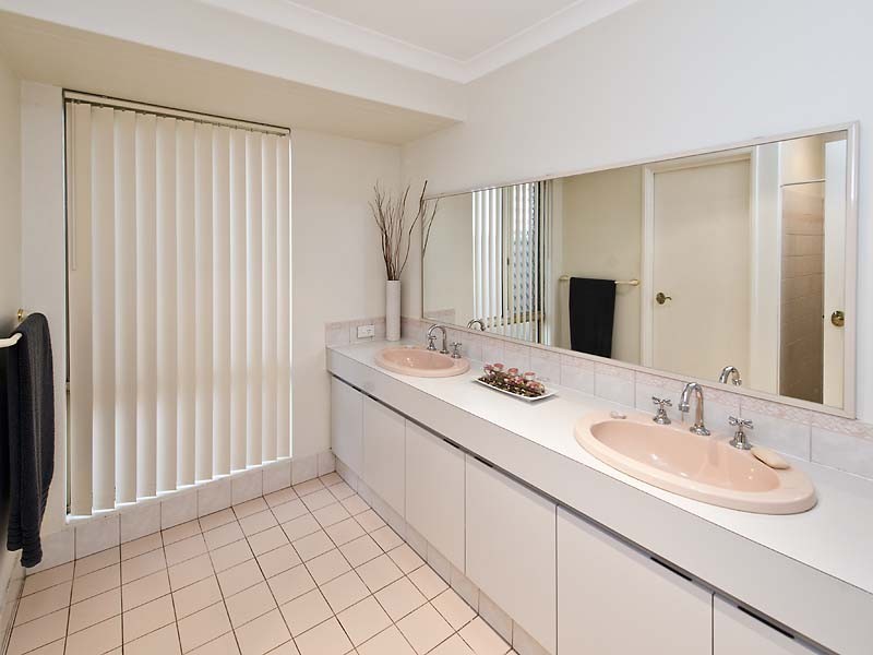 2 Cheyne Close, Thornlie WA 6108