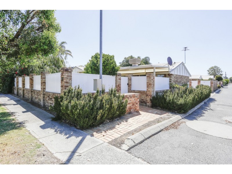 2/57 Camden street, Dianella WA 6059