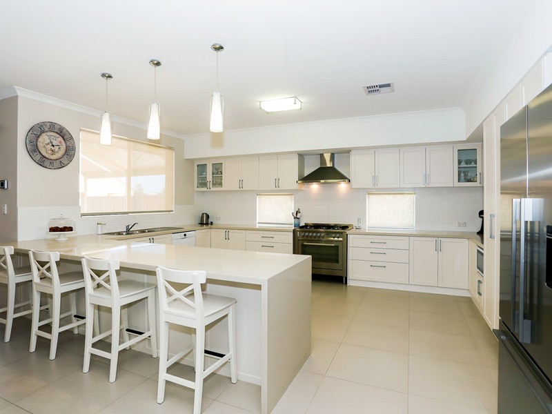 15 Packwood Link, The Vines WA 6069