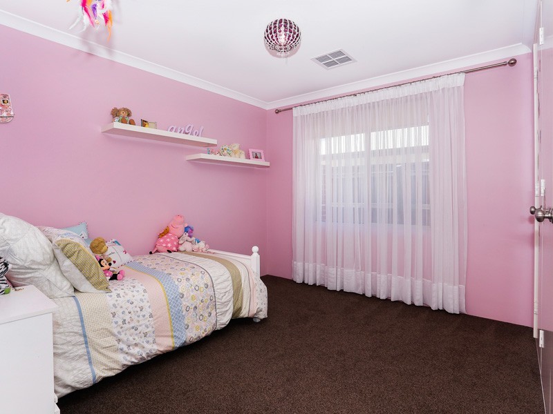 15 Packwood Link, The Vines WA 6069