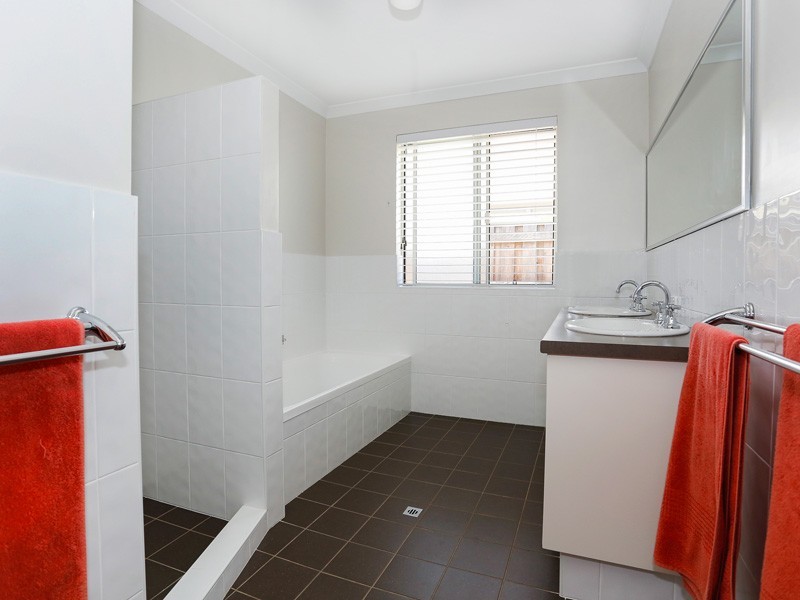 15 Packwood Link, The Vines WA 6069