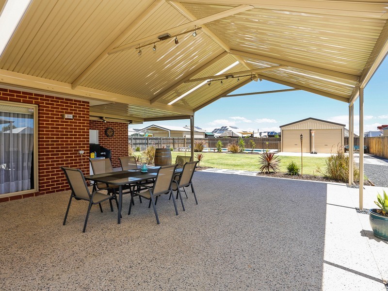 15 Packwood Link, The Vines WA 6069