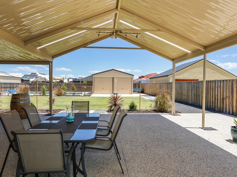 15 Packwood Link, The Vines WA 6069